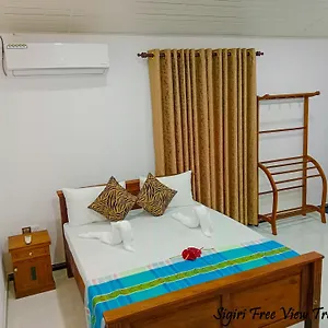 Bed & Breakfast Free View Tree House &, Sigiriya